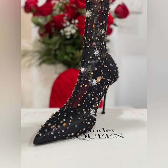 Alexander McQueen Crystal Embellished Mesh 90mm Stiletto Boots - Picture 5 of 14